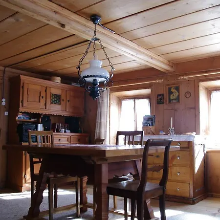 Brun Holiday home Valendas